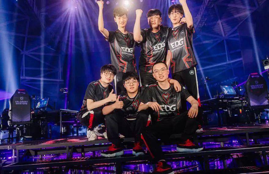 这一成就背 这一成就背